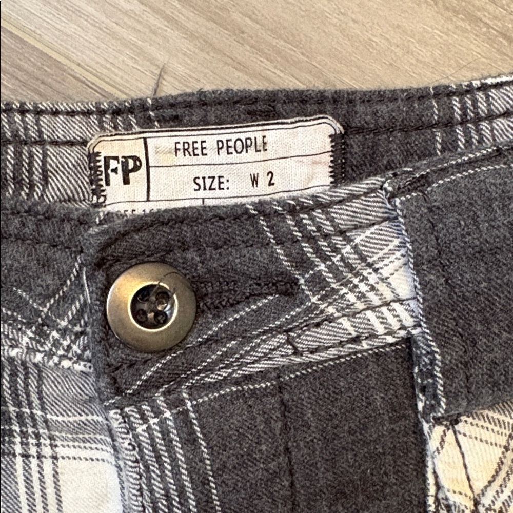 Free People Black and Gray Monochromatic Slouchy Cargo Pants - Picture 5 of 6